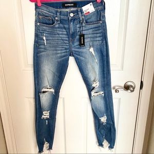 NWT Express Distressed Ankle Legging Mid-Rise Jean